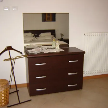 Apartamento A 7 Km Da Salo' Casa Del Sole Mansarda *