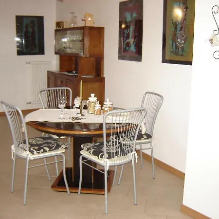 Apartamento A 7 Km Da Salo' Casa Del Sole Mansarda