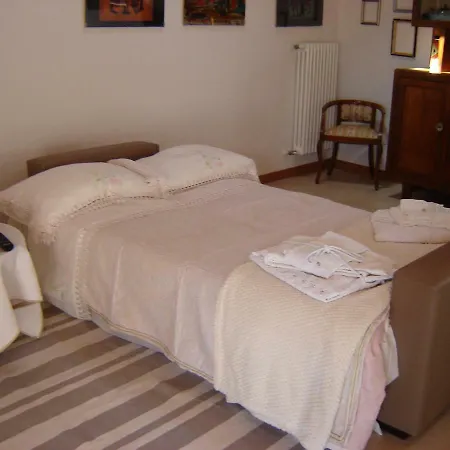 Apartman A 7 Km Da Salo' Casa Del Sole Mansarda