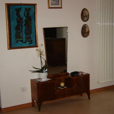 A 7 Km Da Salo' Casa Del Sole Mansarda *